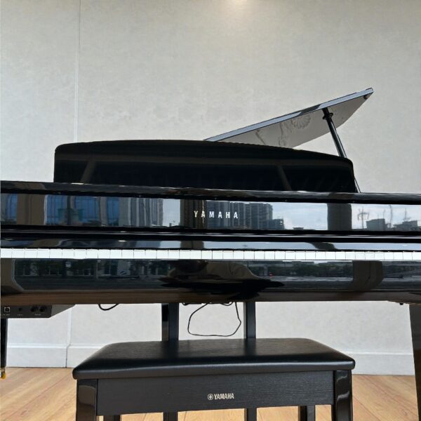 transparent-Photoroom (7) YAMAHA CLP-765GP