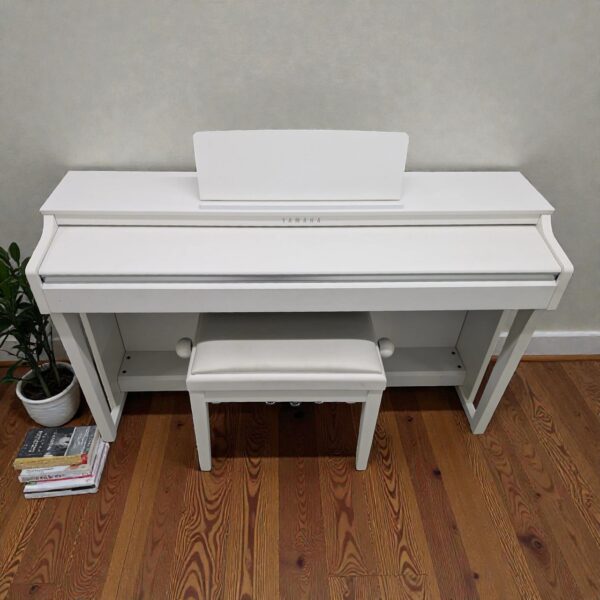 white-Photoroom (52) YAMAHA CLP-825